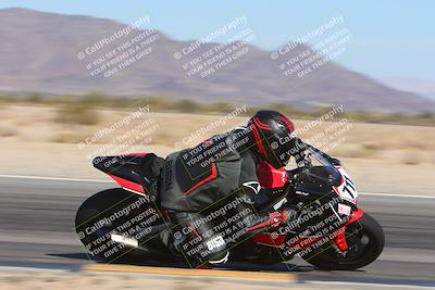 media/Jan-18-2024-Racers Edge (Thu) [[008952c709]]/B Group/Session 2 (Turn 15 Inside)/